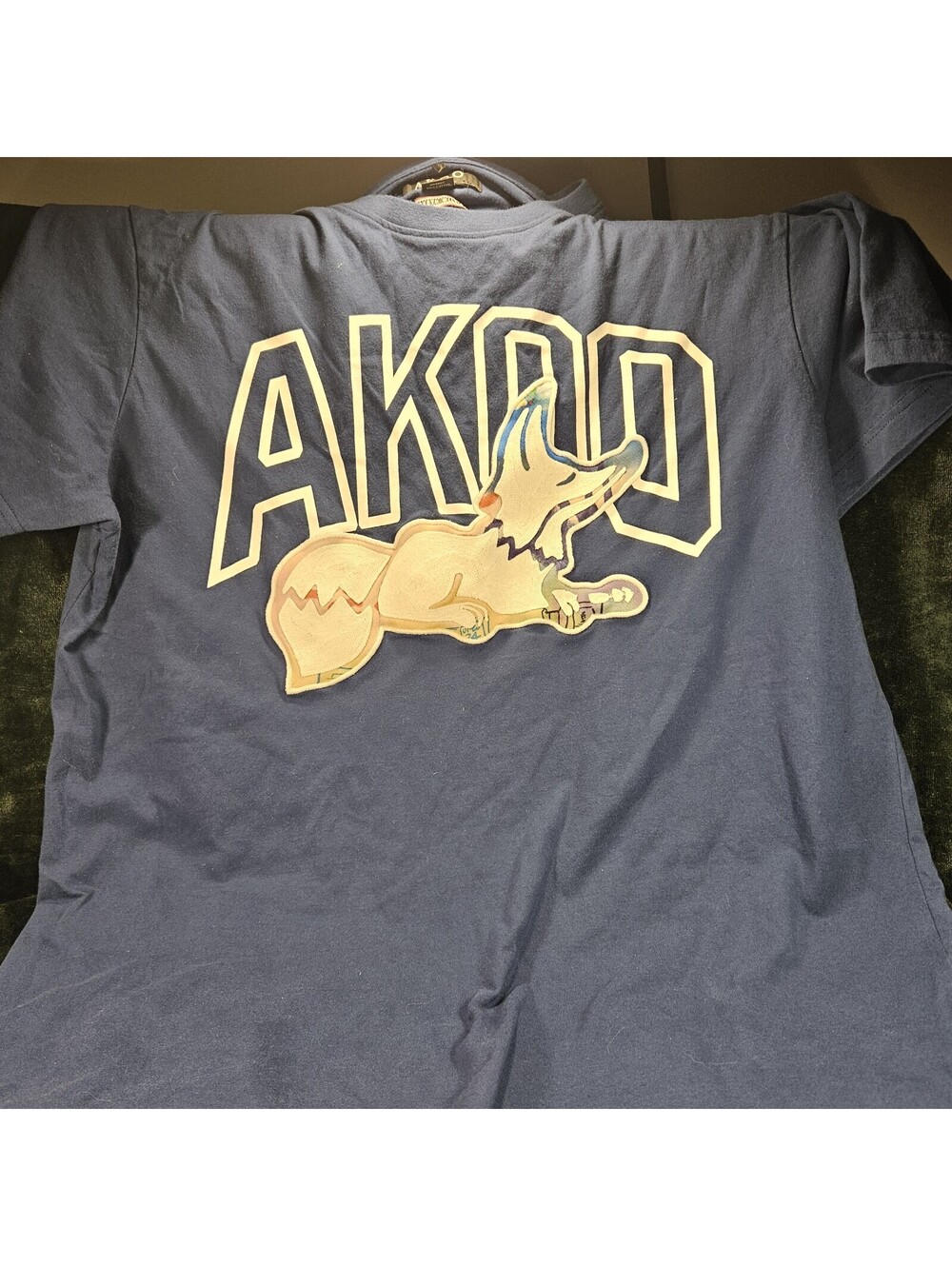 AKOO AUTHENTIC T-SHIRT SIZE XX Large  RARE Embroidered LAYING FOX BLUE